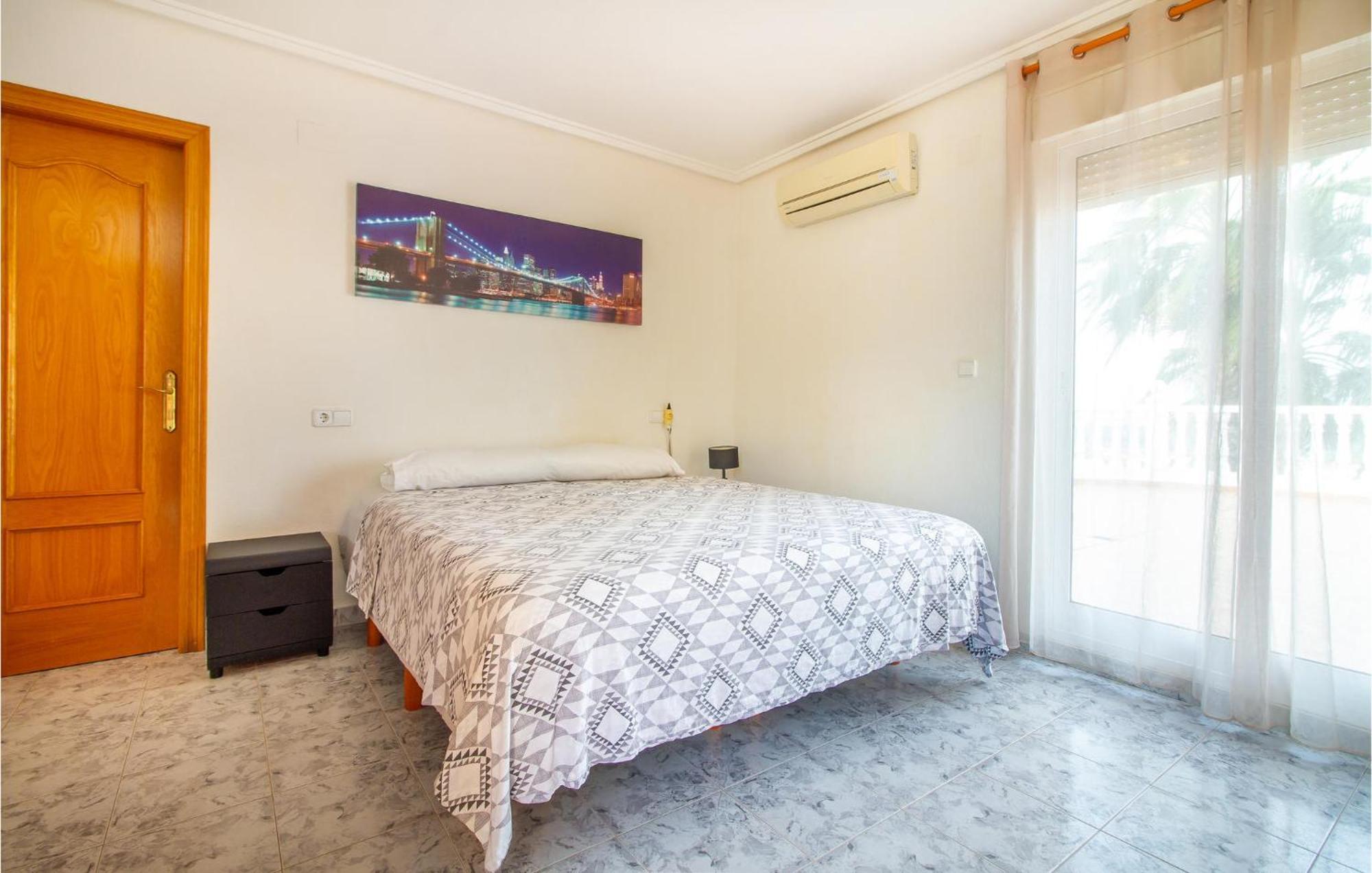 Beautiful Home In Gran Alacant With Kitchen サンタ・ポラ エクステリア 写真