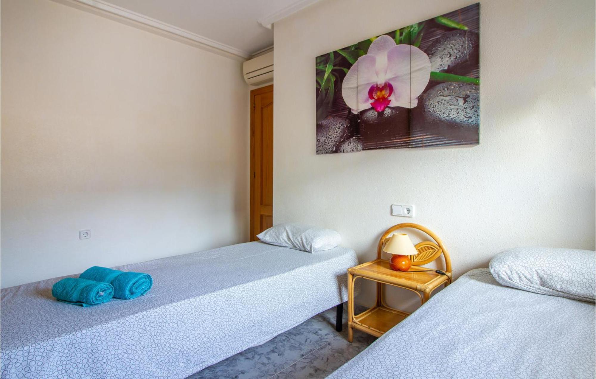 Beautiful Home In Gran Alacant With Kitchen サンタ・ポラ エクステリア 写真