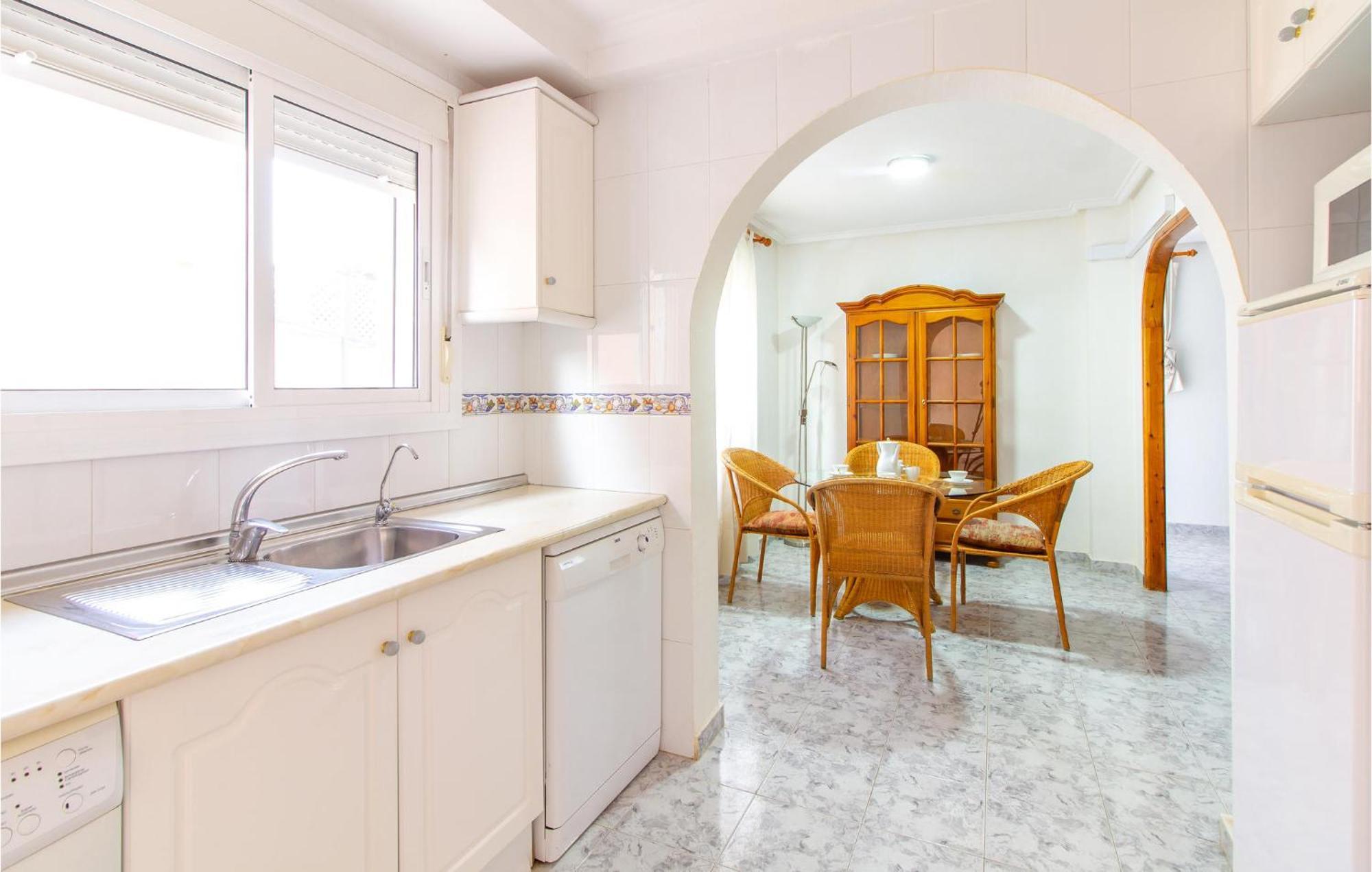 Beautiful Home In Gran Alacant With Kitchen サンタ・ポラ エクステリア 写真