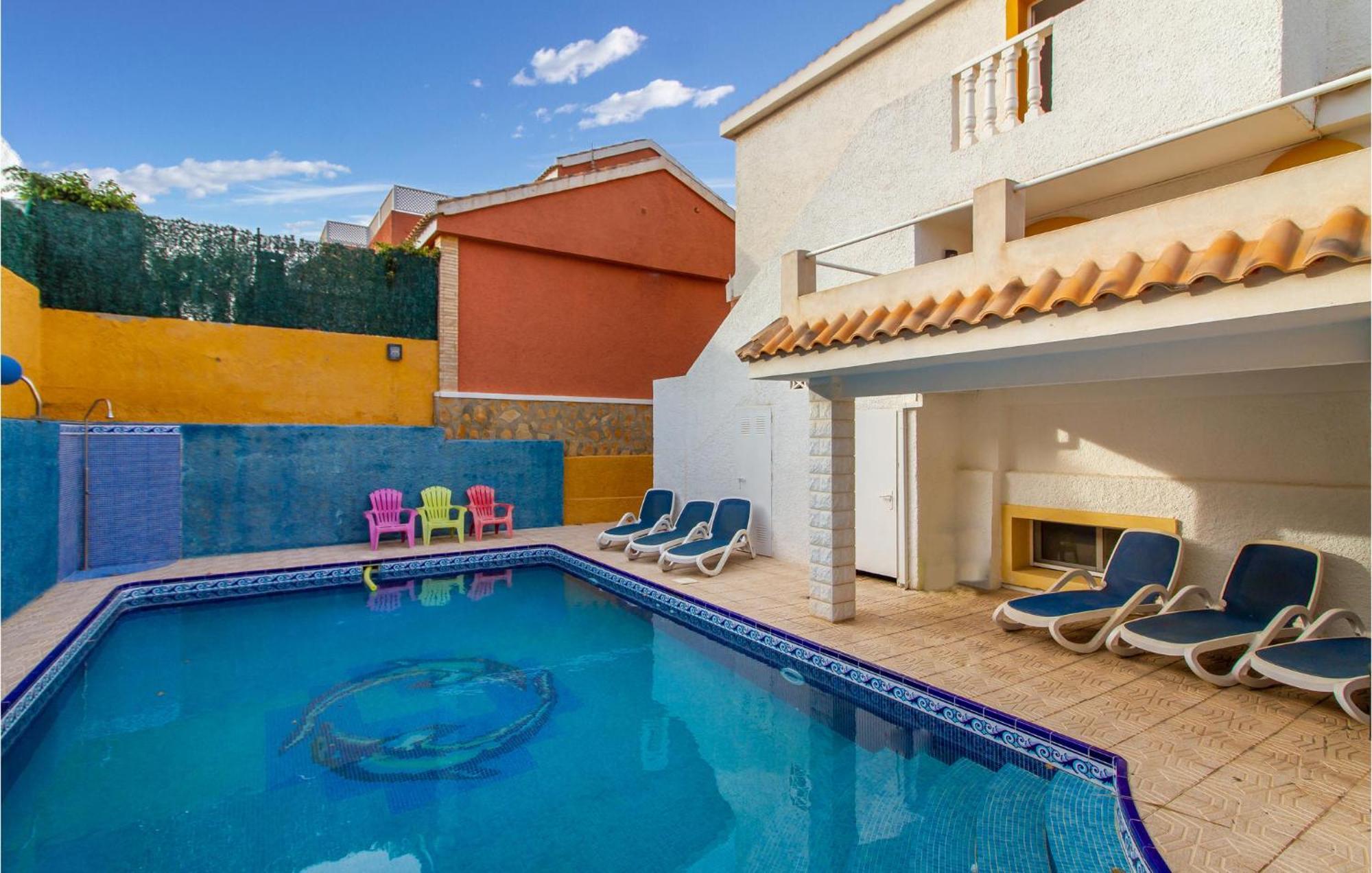 Beautiful Home In Gran Alacant With Kitchen サンタ・ポラ エクステリア 写真
