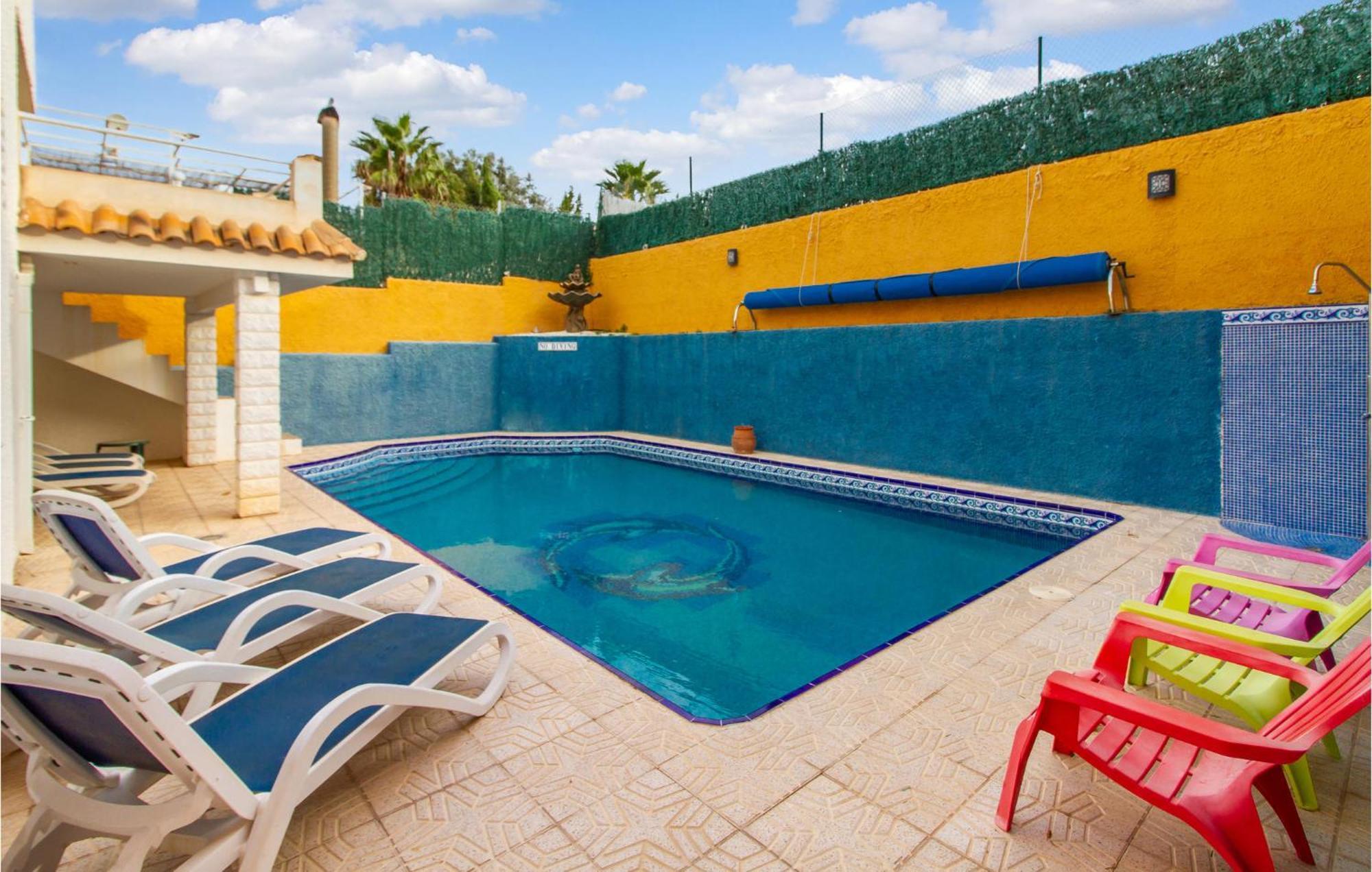 Beautiful Home In Gran Alacant With Kitchen サンタ・ポラ エクステリア 写真